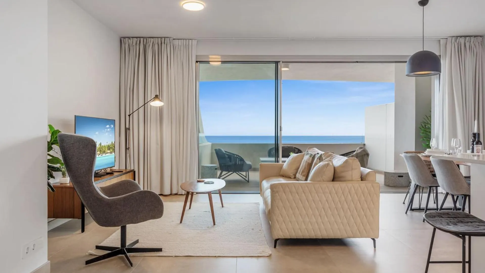 Vivi Homes - Revive MIJAS COSTA 0*,  Spain